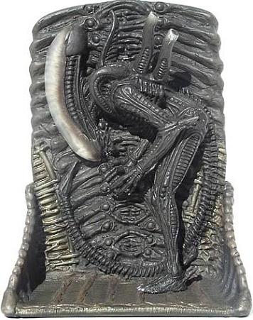 FIGURA ALIEN WALL RELIEF BOWING