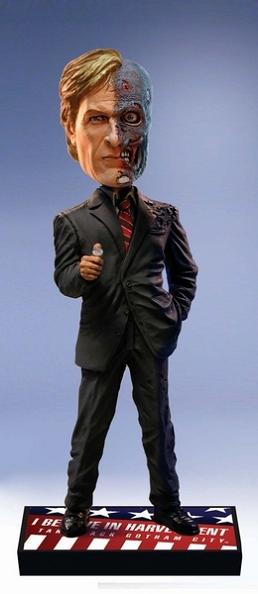 HARVEY DENT / TWO FACE FIGURE - THE DARK KNIGHT (HEADKNOCKER)